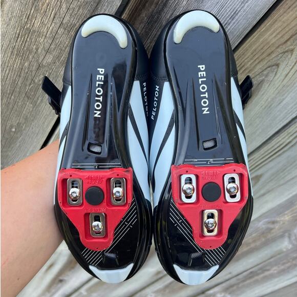 Peloton PL-SH-02 Cycling Shoes w/ Cleats Black Red Size 39 EU (Women's 8 US) EUC - Picture 4 of 10